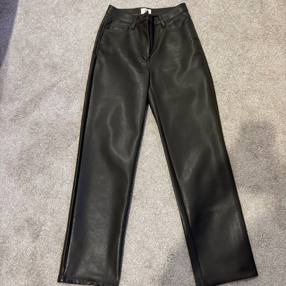 Aritzia Melina green leather pant size 0 never worn :) - Picture 1 of 3